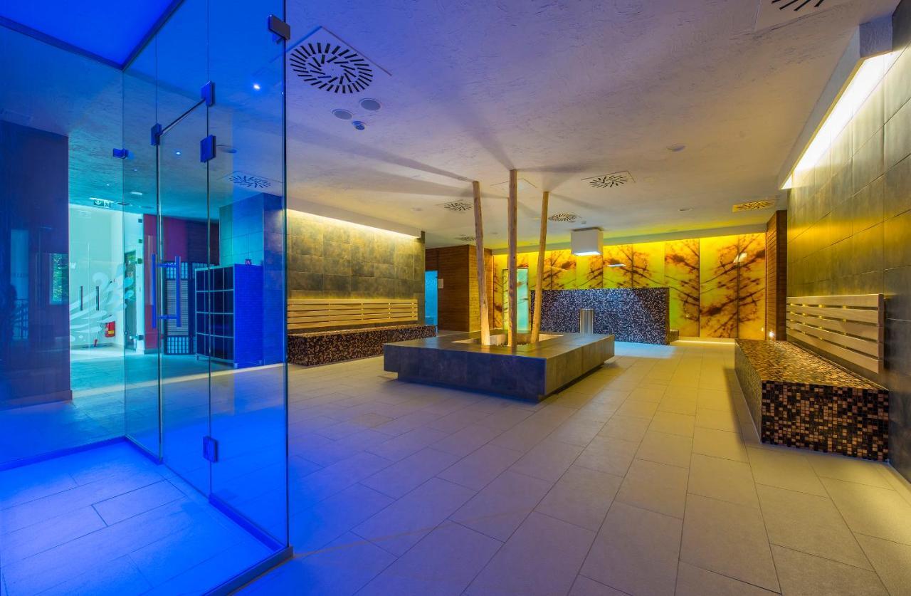 Kúpeľné domčeky - KÚPELE ČERVENÝ KLÁŠTOR Smerdžonka Exterior foto