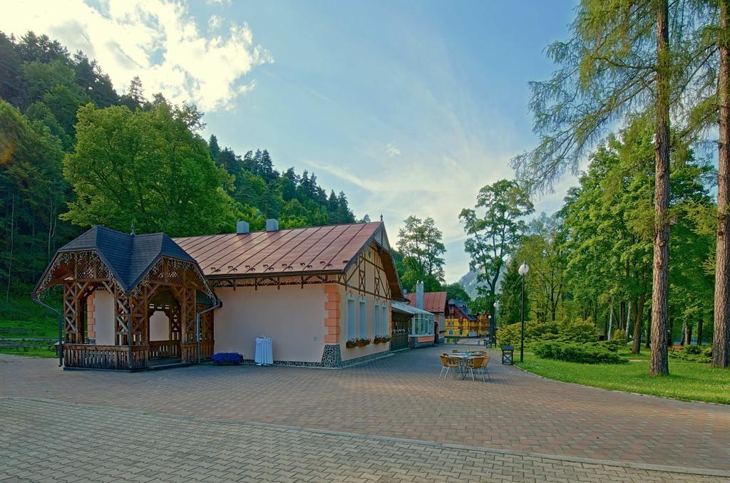 Kúpeľné domčeky - KÚPELE ČERVENÝ KLÁŠTOR Smerdžonka Exterior foto